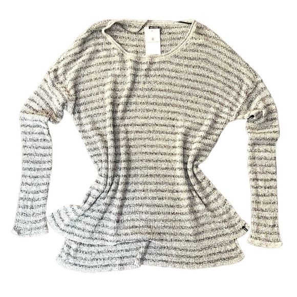 VOLCOM NWT Lightweight Striped Pullover Sweater Gray Size Medium - Picture 1 of 11